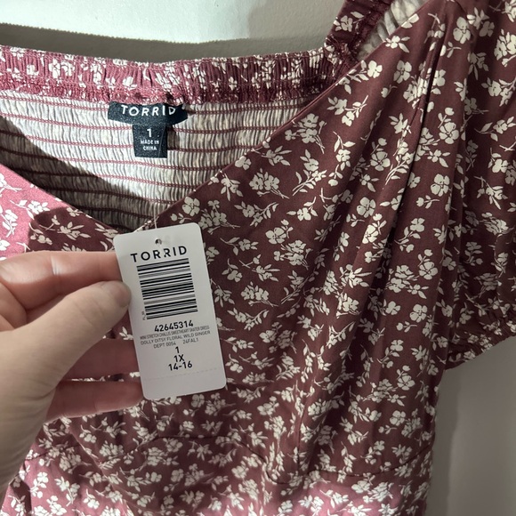 Whimsical Grandmillenial Floral Print V-Neck Dress Torrid size 1 NWT - Picture 3 of 6